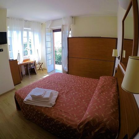 ספוטורנו Hotel Mimosa מראה חיצוני תמונה