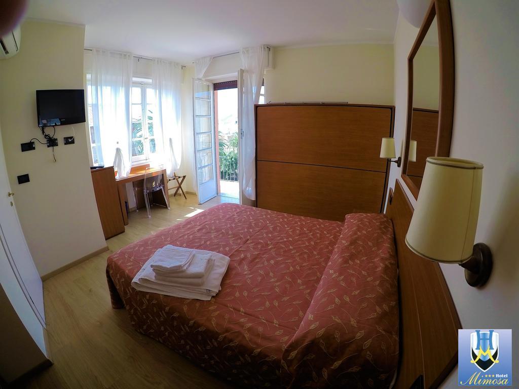 ספוטורנו Hotel Mimosa מראה חיצוני תמונה